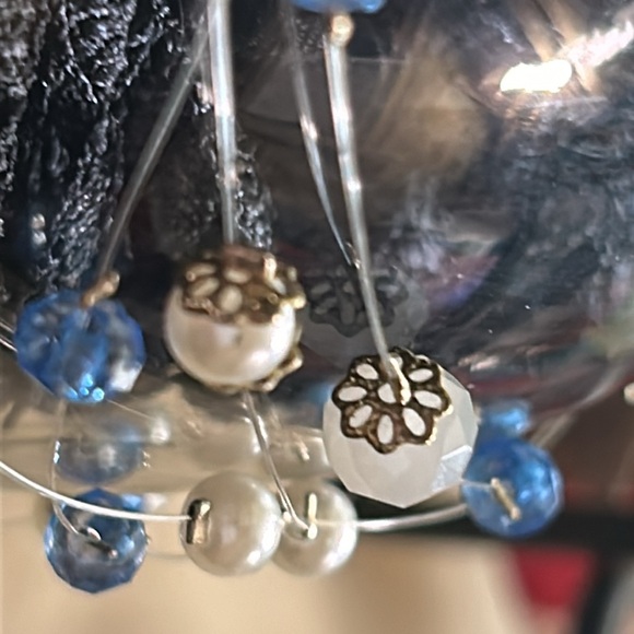 Floating Illusion Cinderella’s ball necklace - Picture 11 of 15